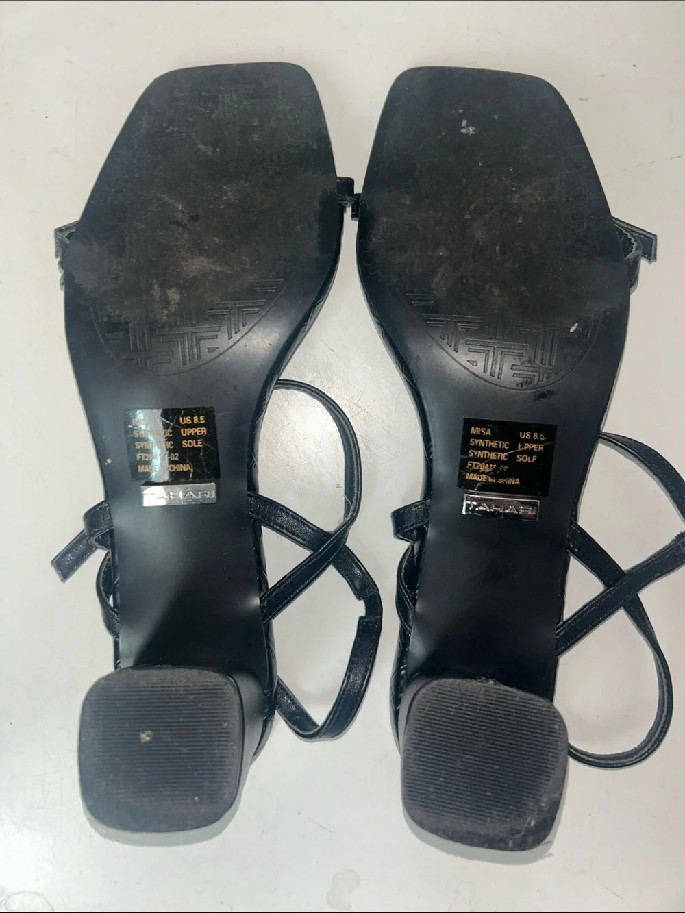 Tahari elegant croc